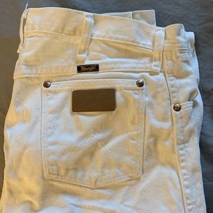 Men’s white wranglers